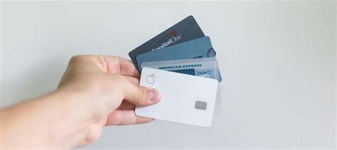 primary credit card holder dies